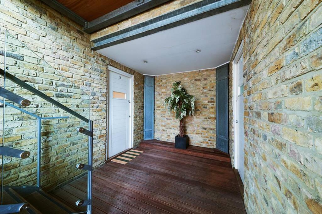 Mr2 - Charming 1 Bed Apartment, Munster Village London Kültér fotó